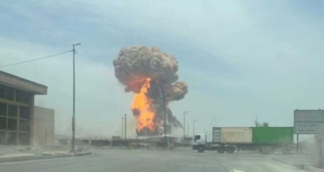 Powerful Explosion Hits Shahid Rajaei Port in Bandar Abbas, Iran