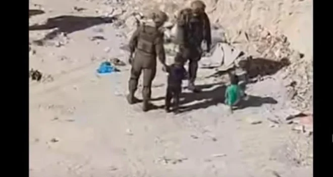 Video shows Israeli soldiers assaulting two Palestinian children in Hebron