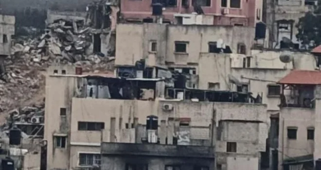 Israeli forces burn house in Nur Shams Camp in Tulkarm & force Palestinian in east Al-Quds to self-demolish his house