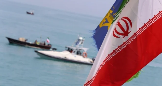 Iranian Navy seizes violating oil tanker off Coast of Makran