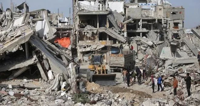 Palestinian Martyred in Collapse of House in Western Gaza