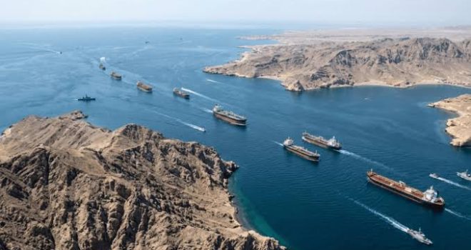 Iranian Source: Reopening Strait of Hormuz Conditional on Curbing Israel’s Actions in Lebanon