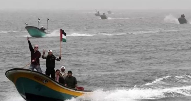Israeli occupation navy detains nine fishermen in Gaza